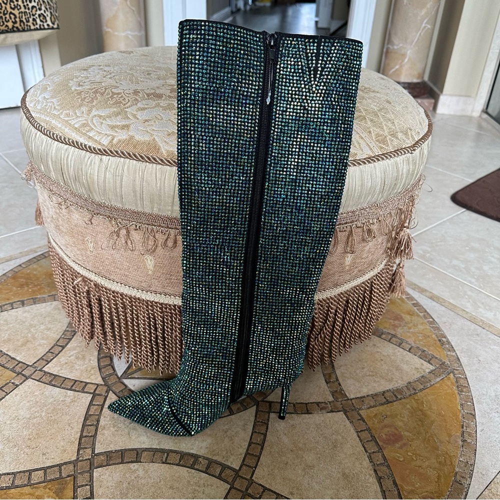 Stunning brand new Christmas Boots - Picture 2 of 9